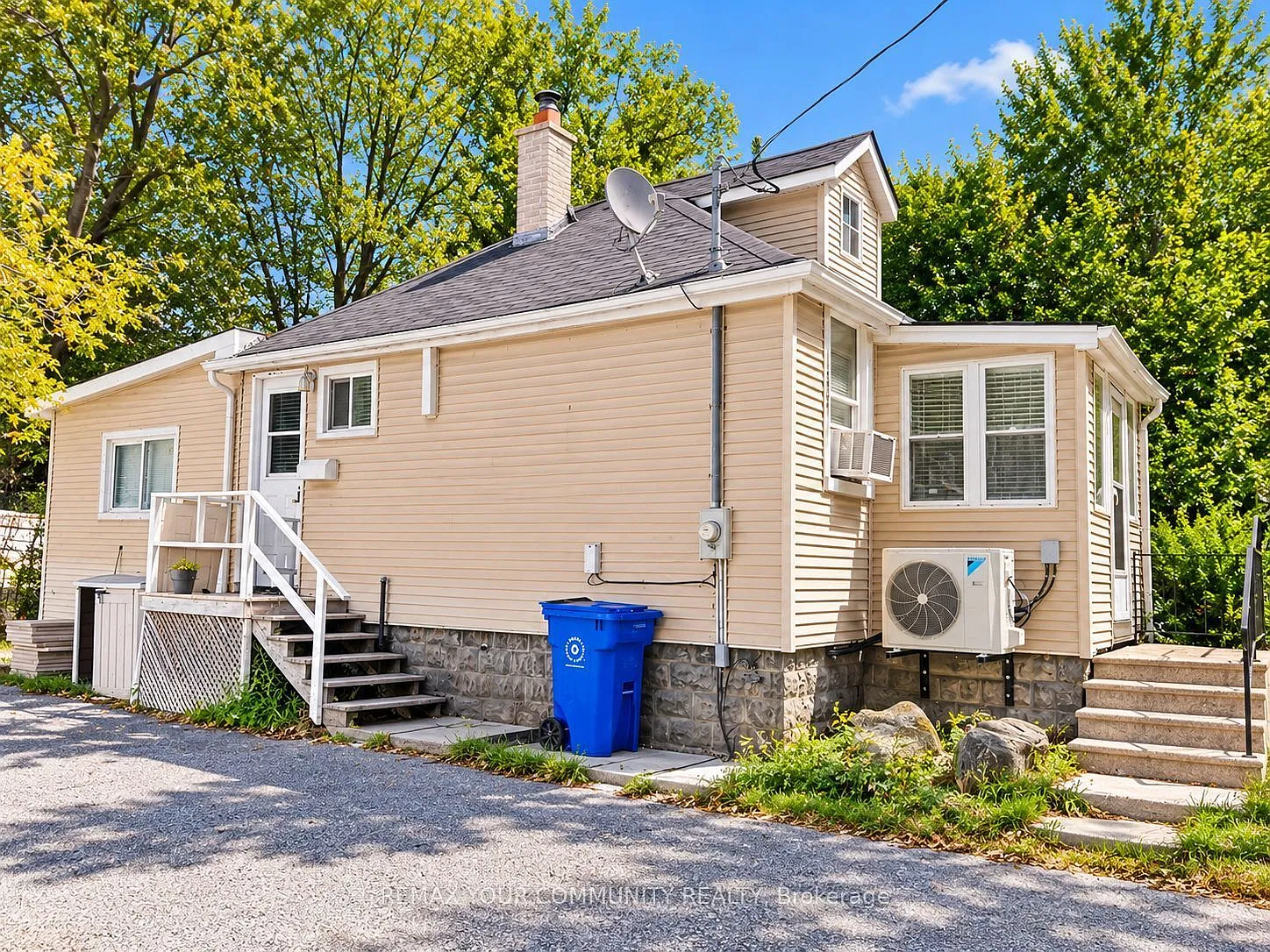 2 bed, $2,100 — Photo 2
