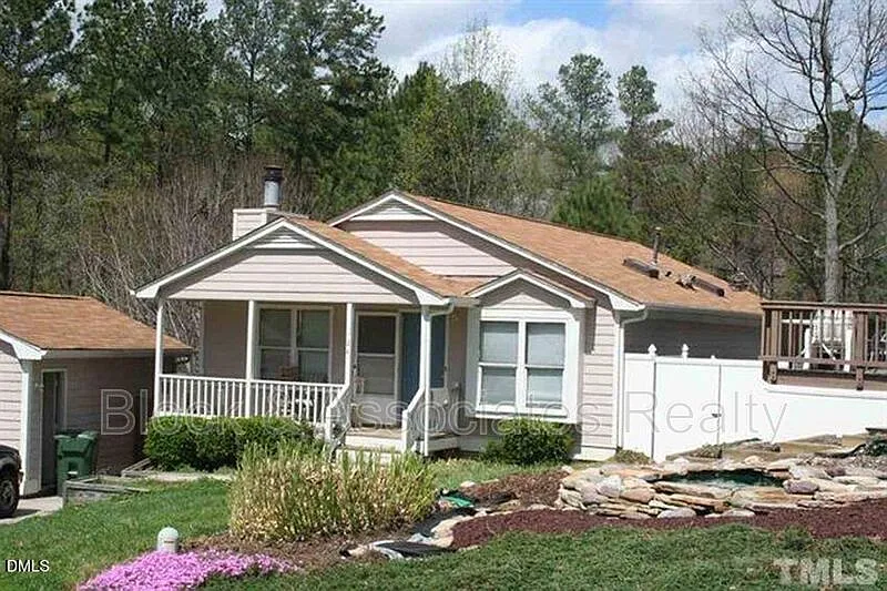 124 Oak Hill Loop