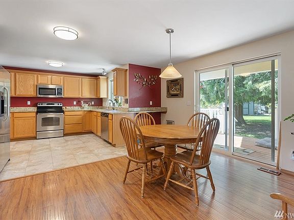 3rd image of 6509 Larson Ln NW
