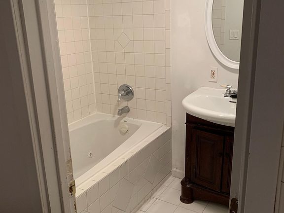 5th image of 1119 Forest Ave APT Bsmt