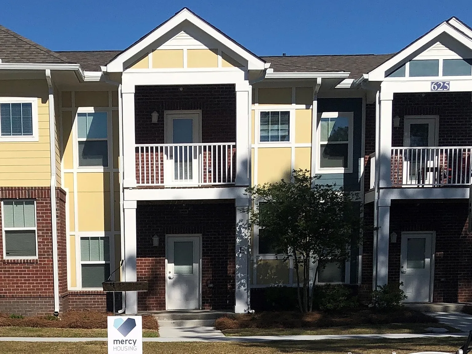 Savannah Gardens — Photo 1