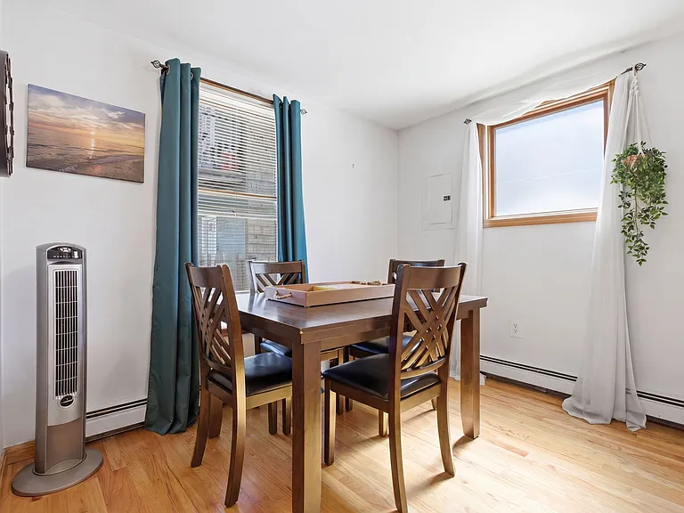 26 Saint Martin St #B — Photo 10
