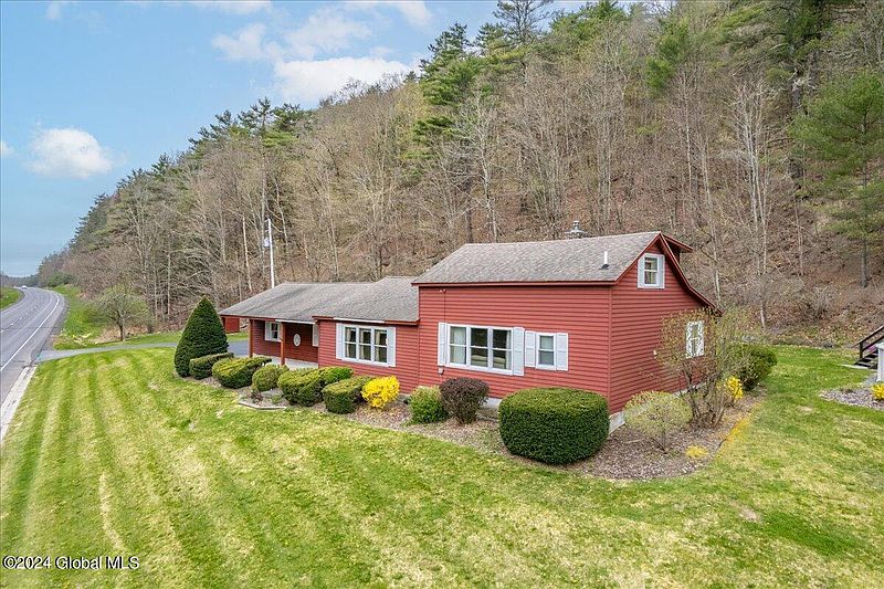 3rd image of 5074 Indian Fields Road