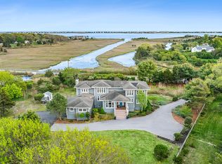 14 S Country Rd, Westhampton, NY 11977