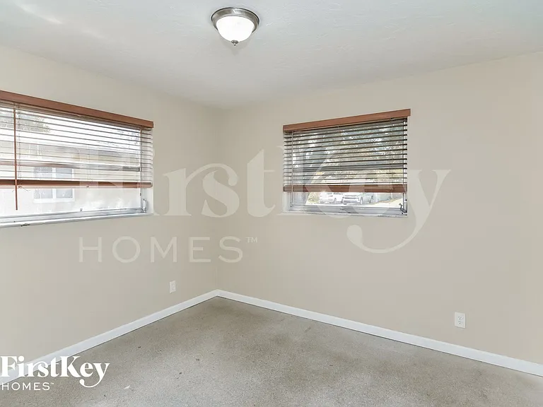 3141 SW 17th St — Photo 12