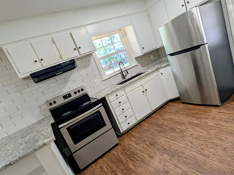 3927 Glenville Ave — Photo 5