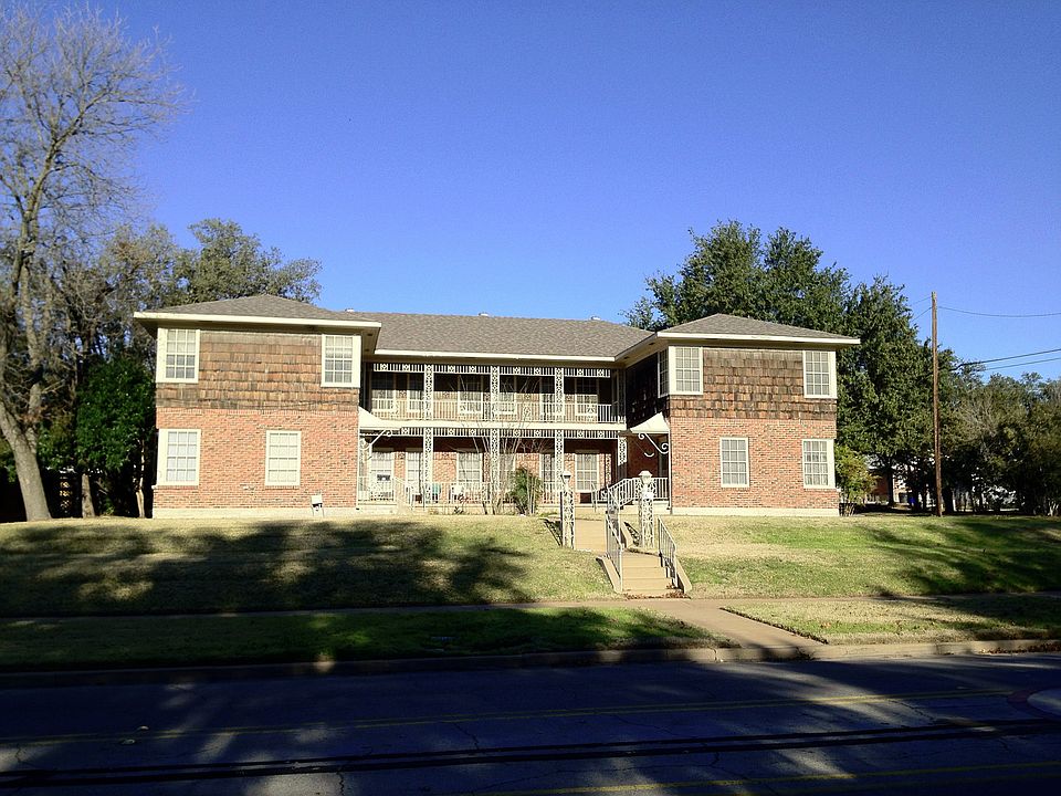 2nd image of 2901 1/2 Austin Ave