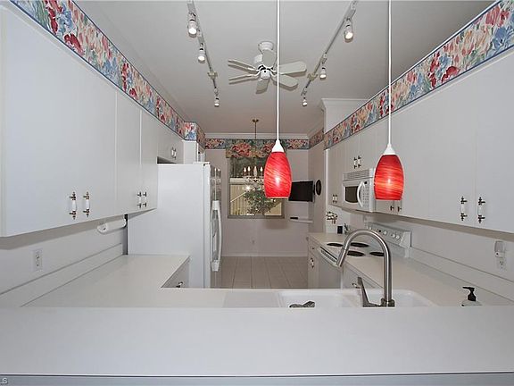 5th image of 20760 Country Creek Dr Unit 611