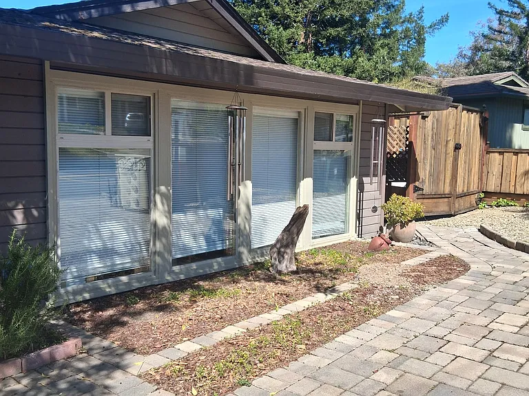 132 Ardith Dr — Photo 8