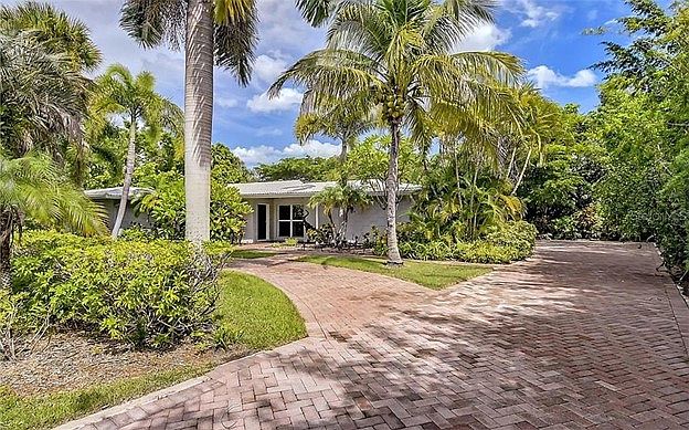 2 car garage and circular driveway