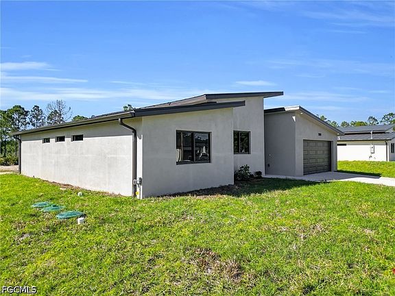 5th image of 1009 State Ave