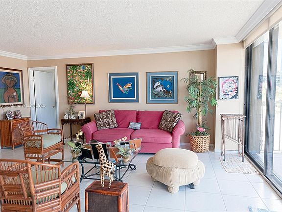 3rd image of 1450 Brickell Bay Dr APT 1114