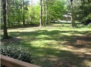 922 Claussen House Dr, Edisto Island, SC 29438