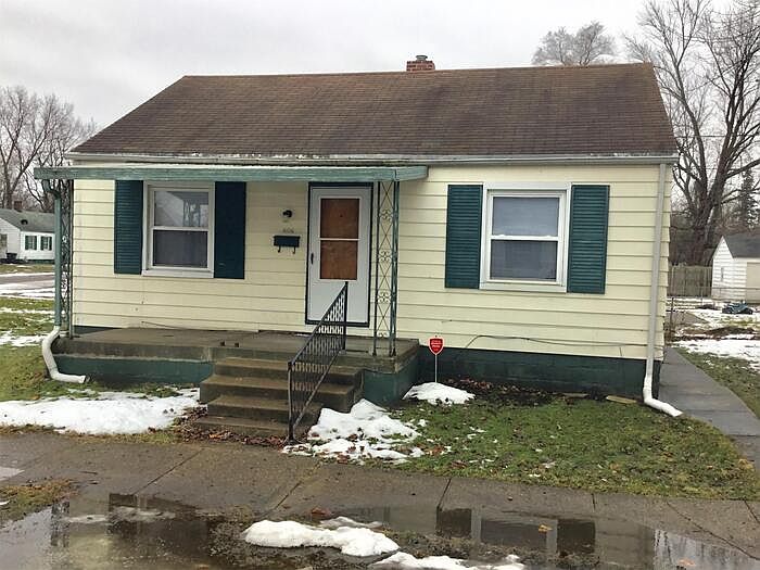 1st image of 4106 Huron St