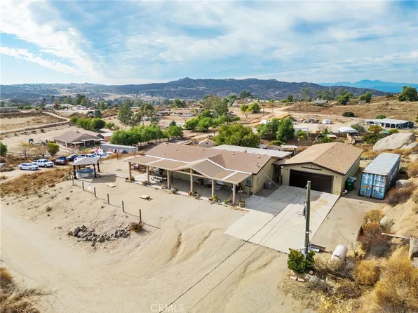 21737 Sardis Ln, Nuevo, CA 92567