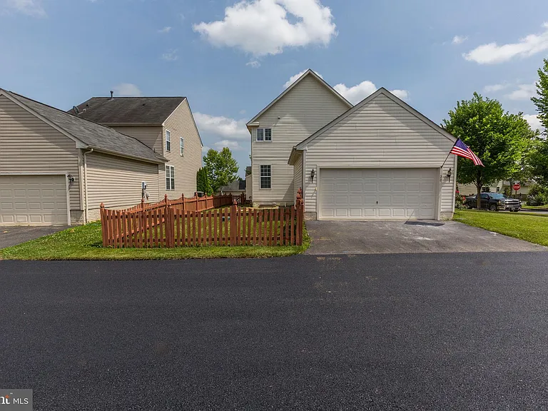 20 Houser Dr — Photo 35