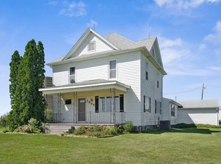 1827 N Pilot Grove Rd, Dunkerton, IA 50626