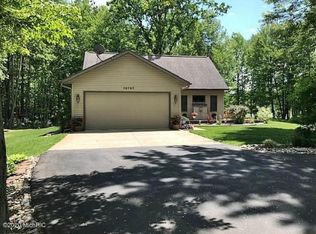 10797 Dobbyn Dr, Stanwood, MI
