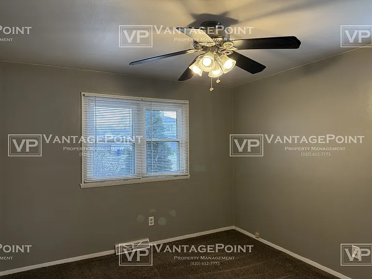 826 N Hawthorne Dr — Photo 8