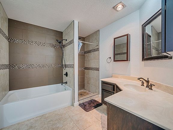 Master Bedroom. Dual Shower 
