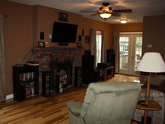 2nd image of 12 Grand Ave