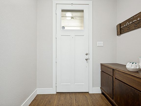 5th image of 23 Kramer Ln