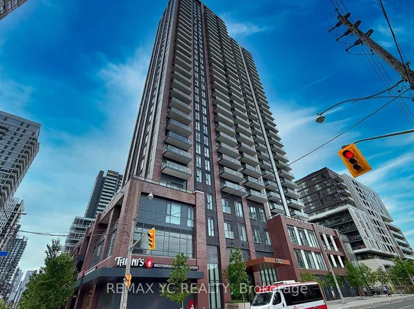 130 River St, Toronto, ON