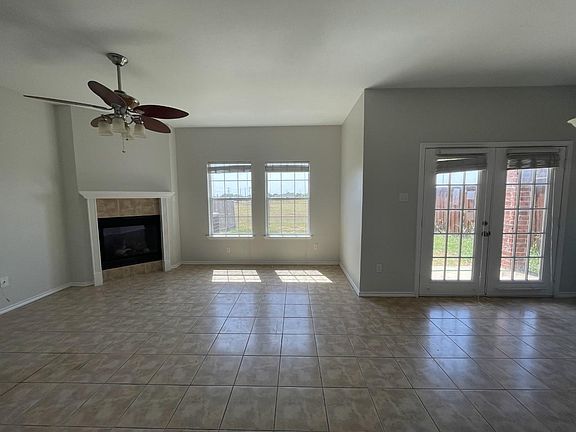 2nd image of 127B Castleridge Dr #127B
