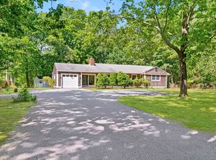 87 Jagger Ln, Westhampton, NY 11977