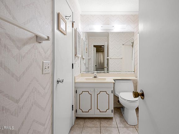 4th image of 40 Folly Field Road #335a