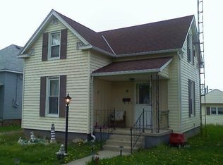 17 E Center St #1, Leipsic, OH 45856