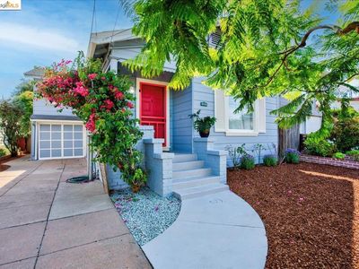 5715 Walnut St, Oakland, CA, 94605