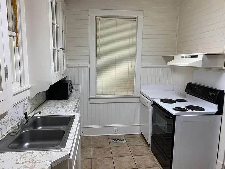 313 S Brundidge St — Photo 10