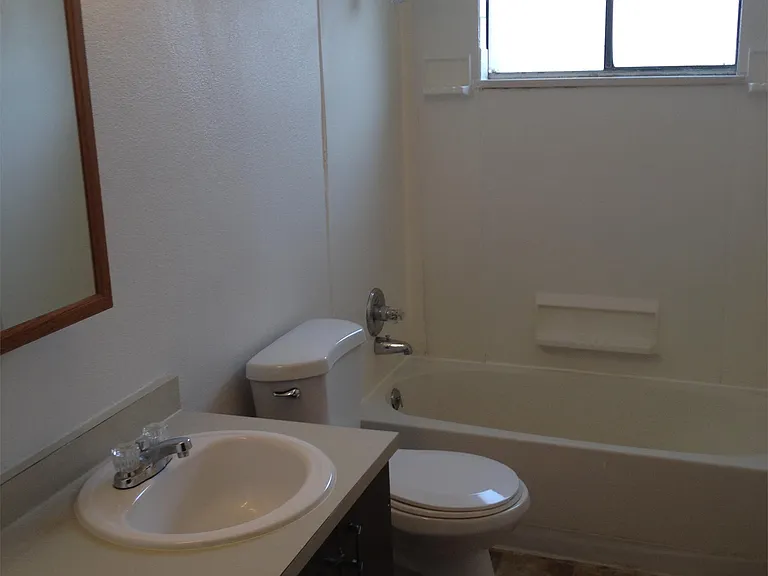 4 Birch Ct #5 — Photo 6