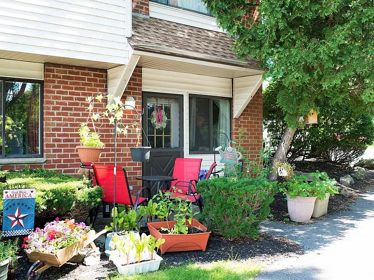 16 Mill Creek Dr — Photo 25
