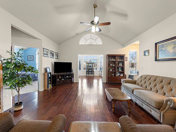 4th image of 16626 S Fox Run Cir