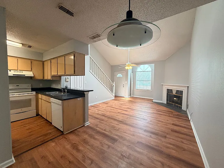 2436 Nugget Ln — Photo 1
