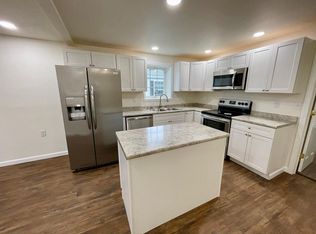 47 Willow St, Champlain, NY 12919