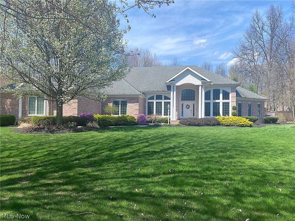 1st image of 9245 Bay Hill Dr NE
