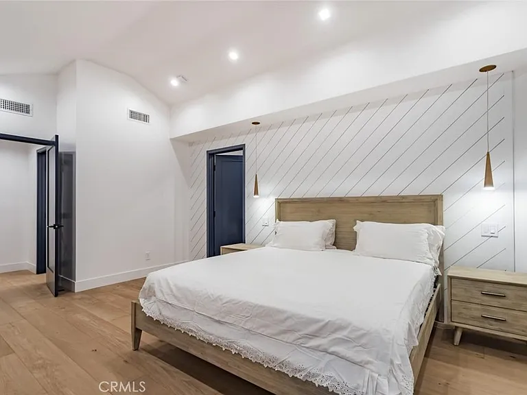 4627 Ethel Ave — Photo 10