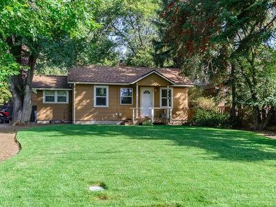 1028 NW Ogden Ave, Bend, OR, 97703