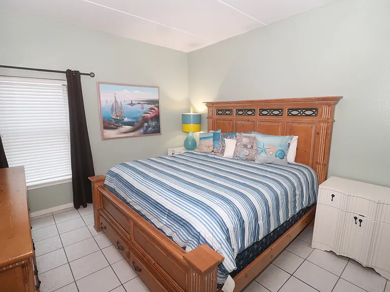 125 E Georgia Ruth Dr #202 — Photo 3