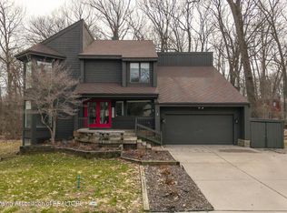 6101 Oakpark Trl, Haslett, MI 48840