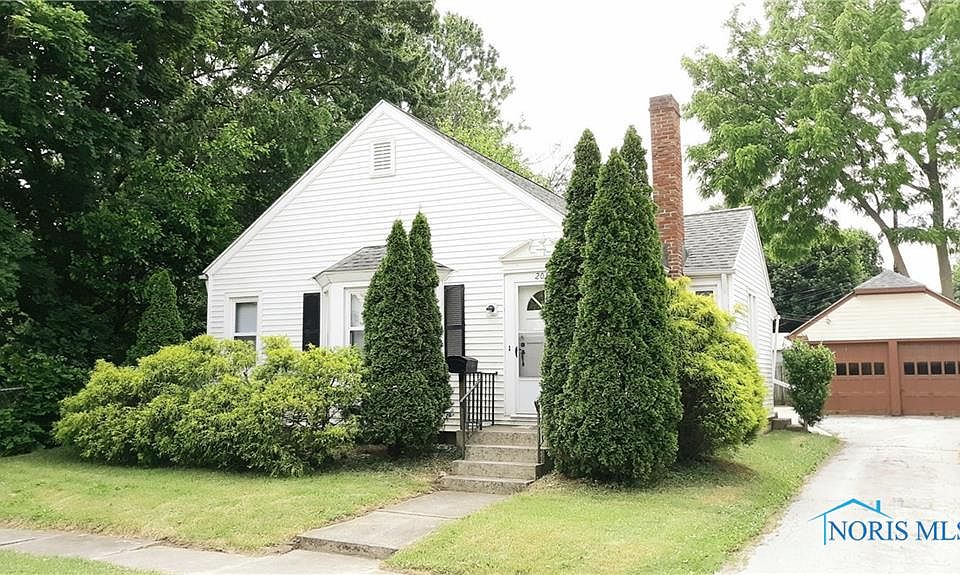 1st image of 205 W Culbertson St