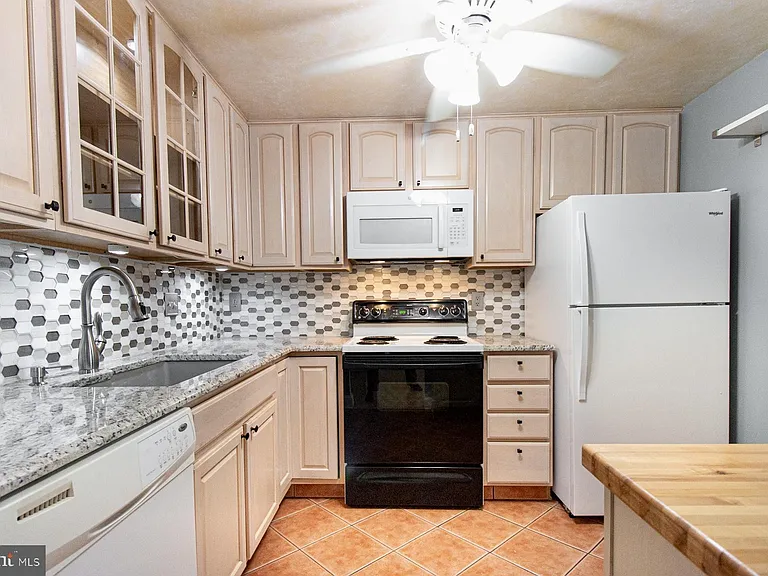 6300 Stevenson Ave #912 — Photo 9
