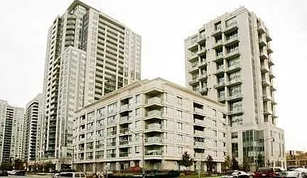 19 Avondale Ave #401