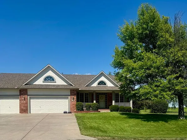 204 Sienna Dr, Rose Hill, KS 67133