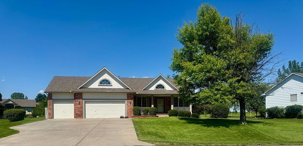 204 Sienna Dr - Property Image