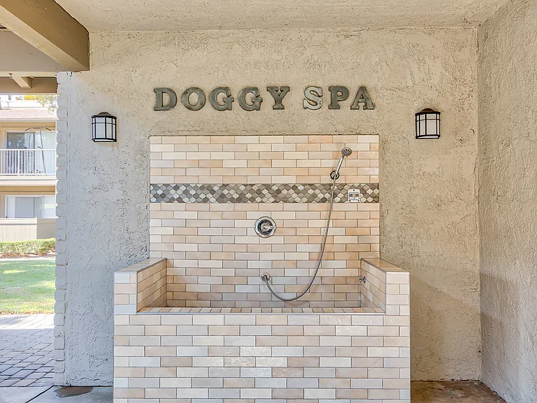 Strada Apartments — Photo 4