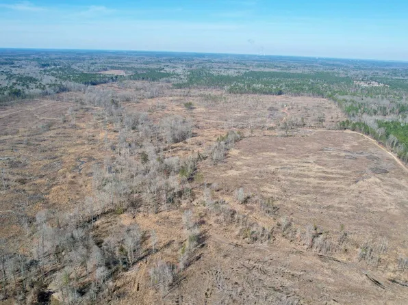 (undisclosed Address), White Hall, AR 71602